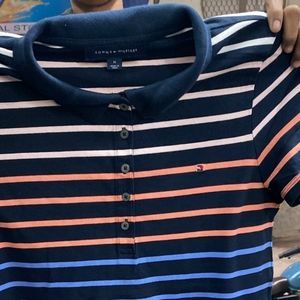 Tommy Hilfiger t-shirt size medium brand new